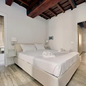 Apartment Suity I Cozy Nazareno, Rome